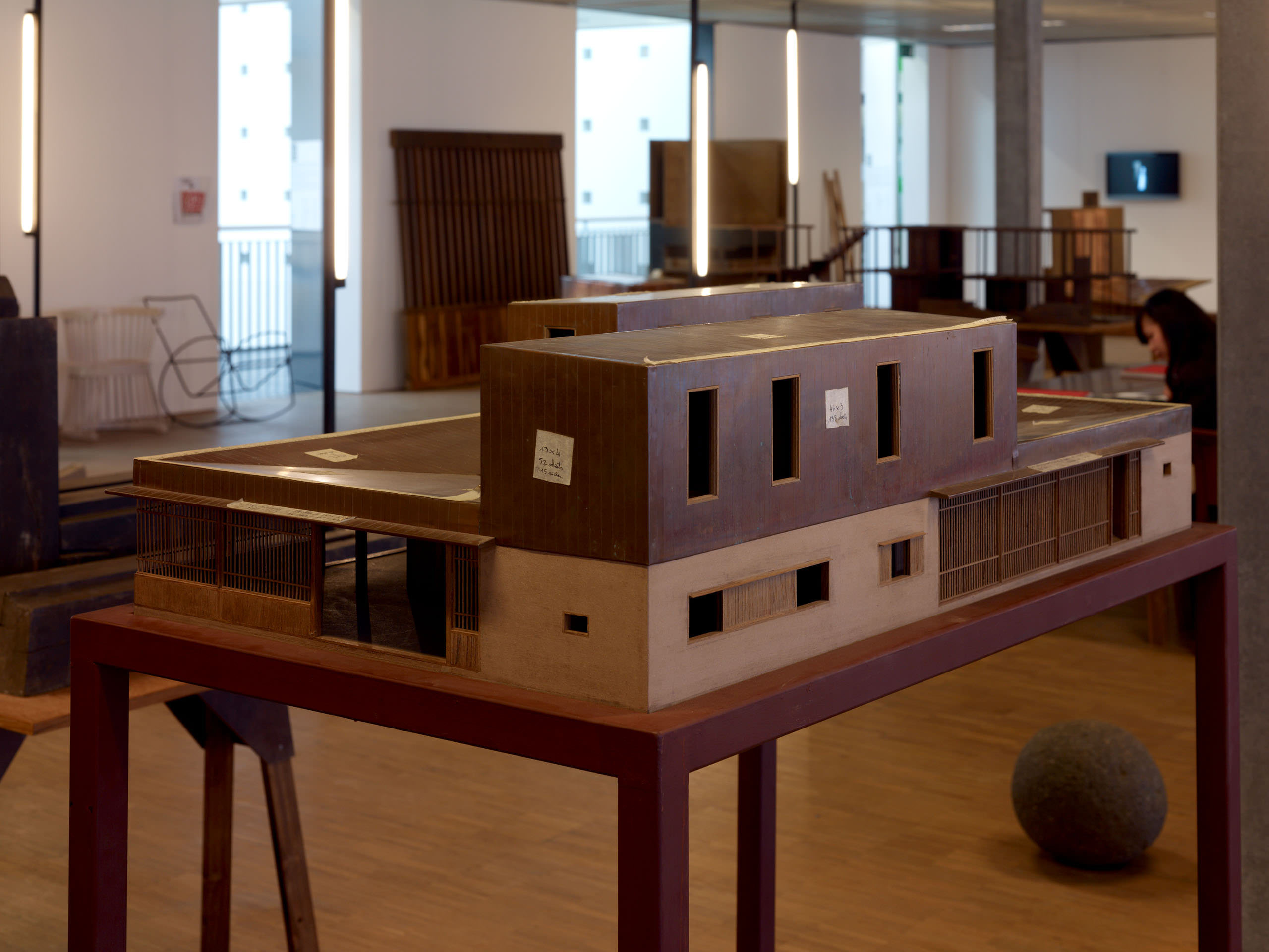 E11328 AP45 028193 j2560